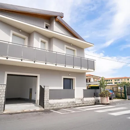 Apartment Danibike, A Few Steps From The Sea Vallecrosia